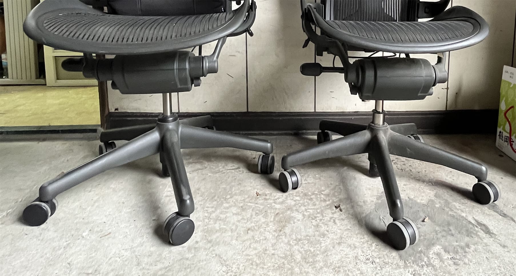 兩張Herman Miller Aeron 維修