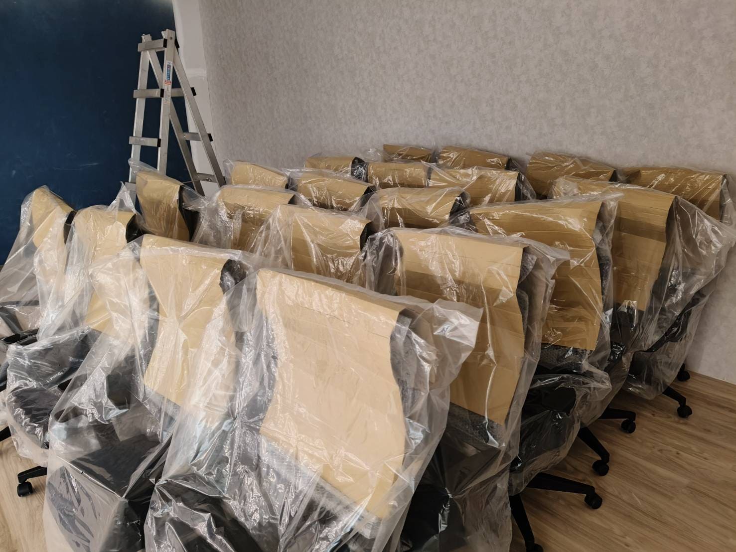 推薦新款人體工學椅