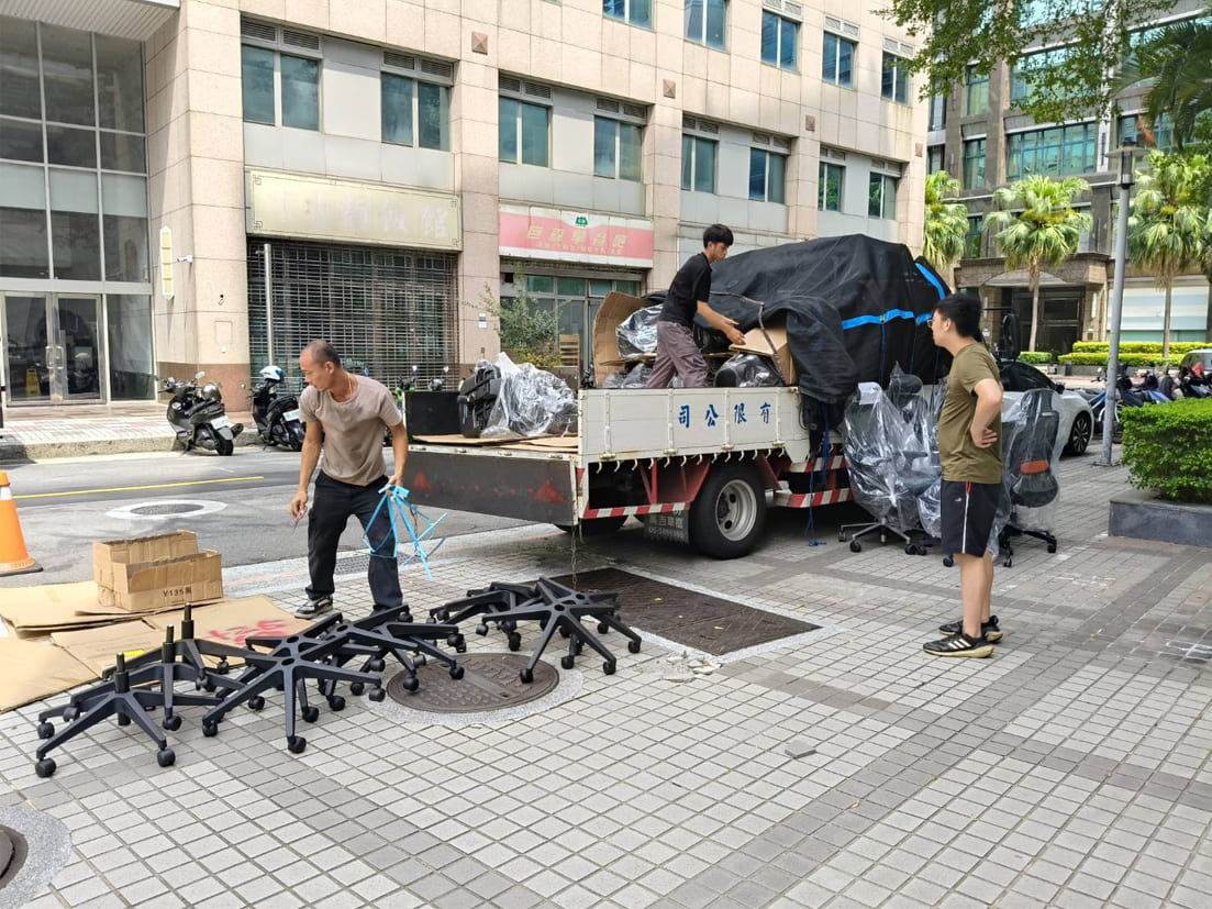 人體工學椅企業交貨
