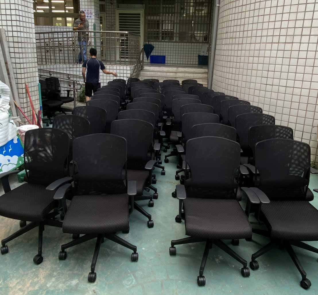 學校職員、老師專用辦公椅，高級辦公椅 305一次交付40多張